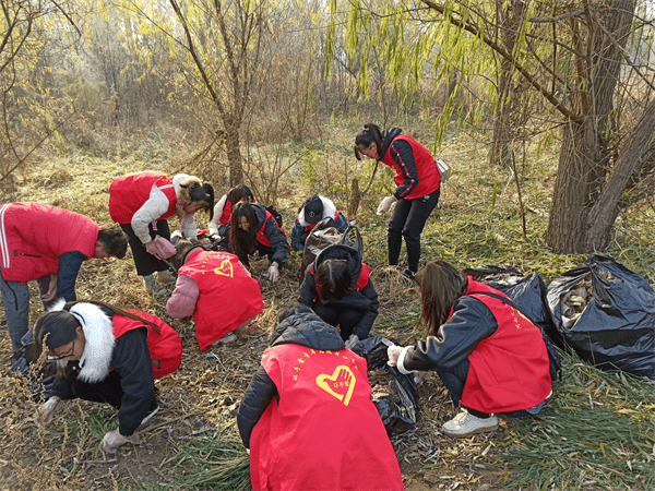 “xingkong.com”
河南牧业经济学院环手爱青年志愿者服务队事迹质料(图9)