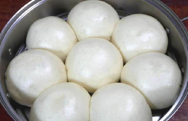 【星空官网登录】
馒头有“新做法”啦！反面面 不揉面 不发酵 馒头出锅软香甜(图1)